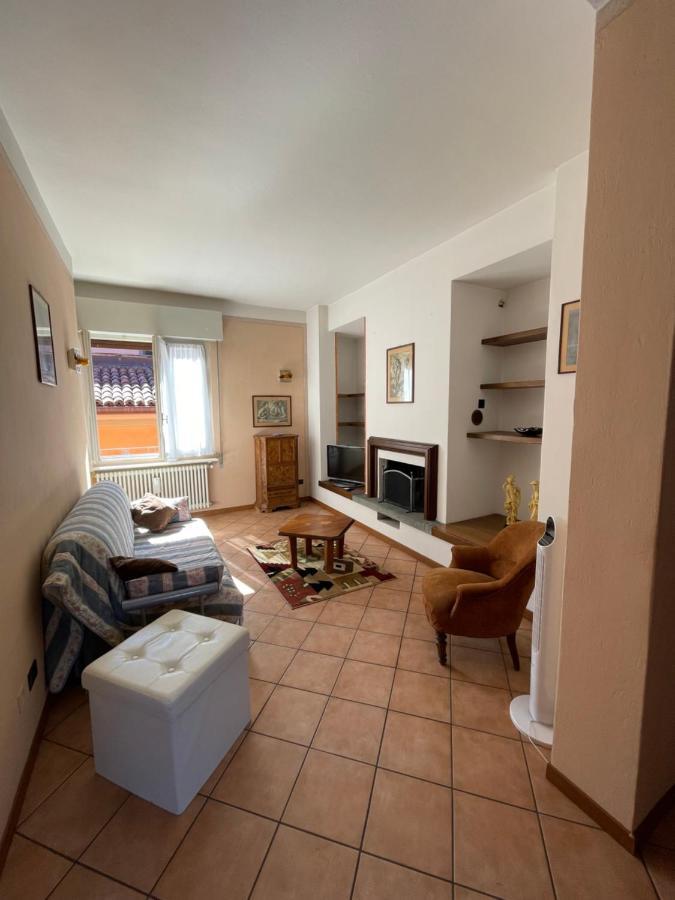 La Casa Dei Sogni Appartement Intra Buitenkant foto