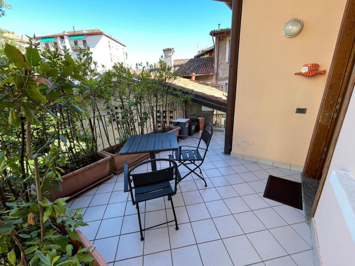 La Casa Dei Sogni Appartement Intra Buitenkant foto